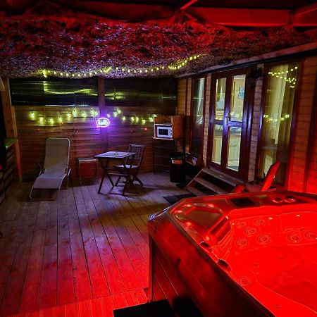 Roulotte „Couleur“ Villa Condom Kültér fotó